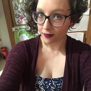 Meet your Posher, Alicia